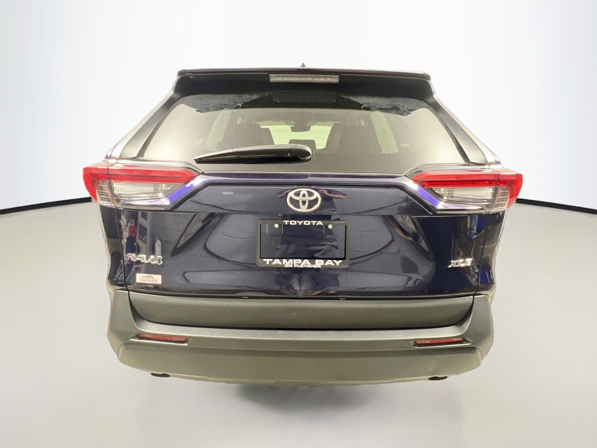 Used 2025 Toyota RAV4 XLE w/ Convenience Package FWD image 6