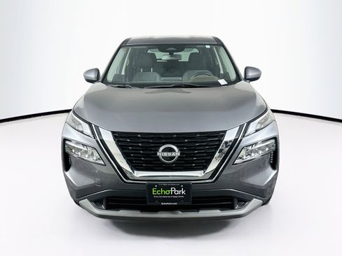 Used 2023 Nissan Rogue SV FWD image 2