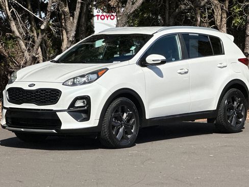Used 2020 Kia Sportage S image 8
