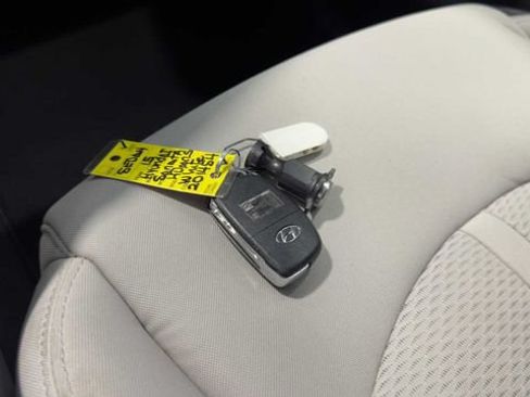 Used 2015 Hyundai Sonata SE w/ Option Group 09 FWD image 24