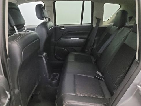 Used 2016 Jeep Compass Latitude AWD/4WD image 18