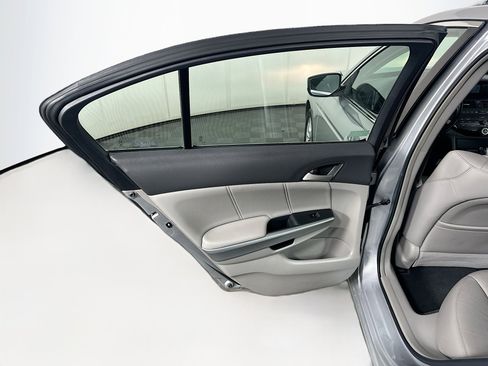 Used 2009 Honda Accord EX-L image 24