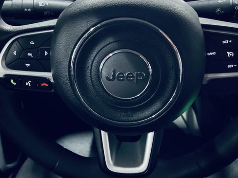 Used 2020 Jeep Renegade Sport w/ UConnect 7.0 Group FWD image 26