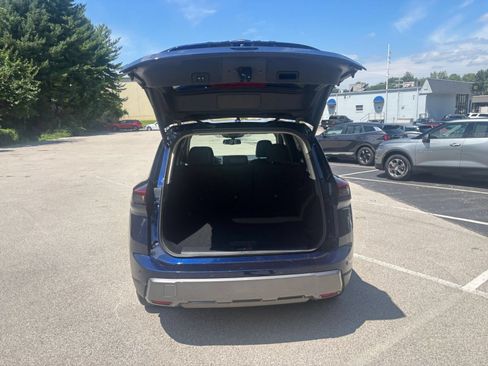 Used 2026 Nissan Rogue SL AWD/4WD image 33