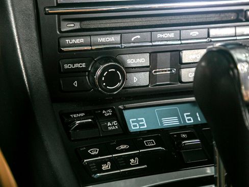 Used 2015 Porsche 911 Carrera S image 36