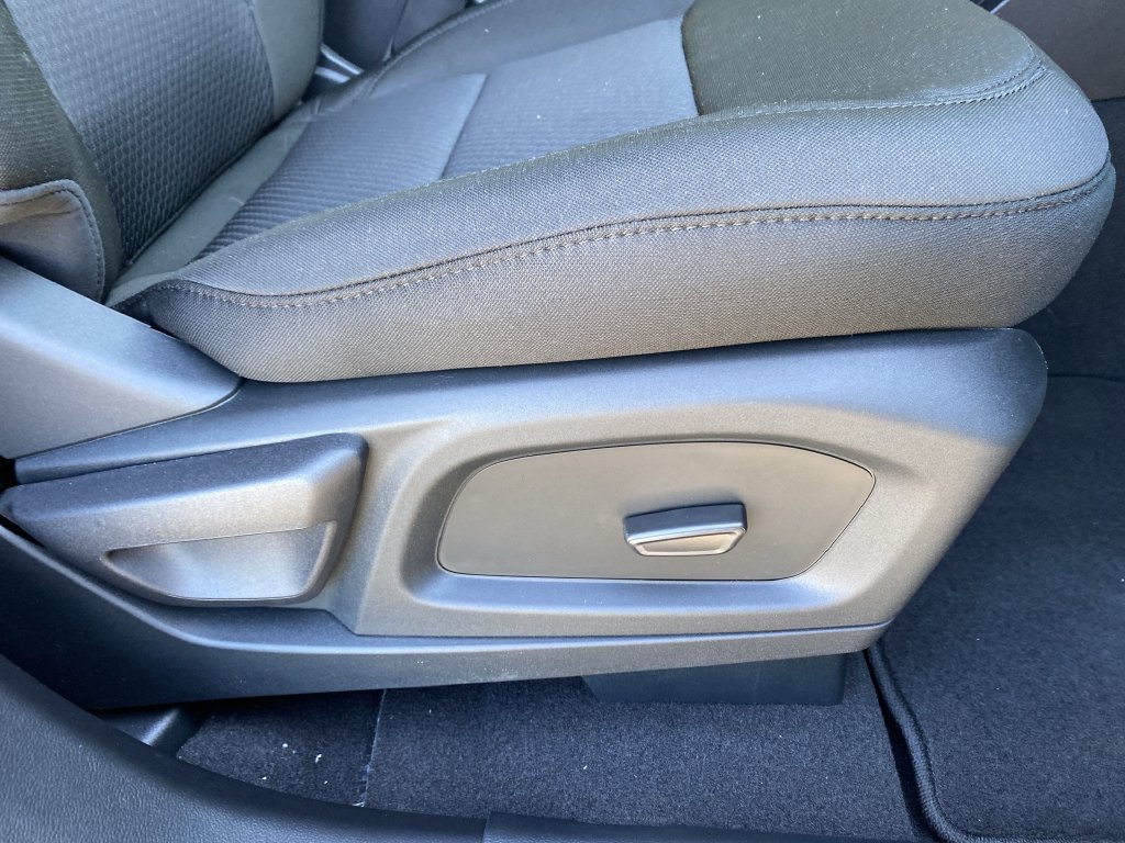 Used 2024 Ford Explorer XLT RWD image 41