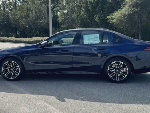 New 2026 BMW 530i xDrive 530i xDrive w/ M Sport Package image 5