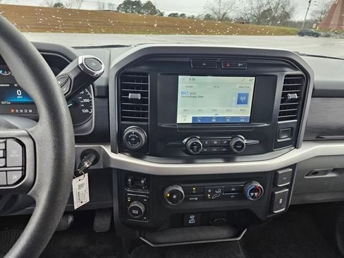 Used 2022 Ford F150 XLT w/ XTR Package image 17