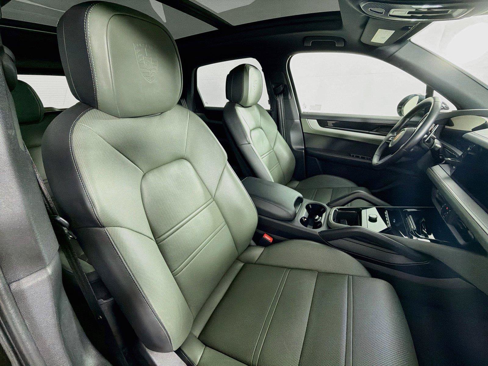 Certified 2026 Porsche Cayenne S AWD/4WD image 28