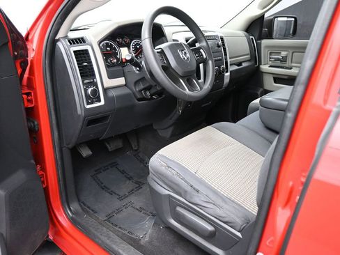 Used 2012 RAM 1500 Classic SLT RWD image 2