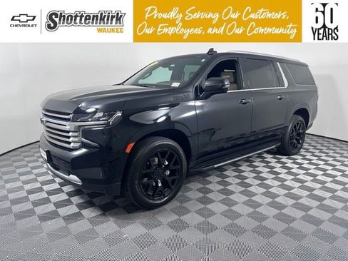 Used 2024 Chevrolet Suburban High Country AWD/4WD image 1