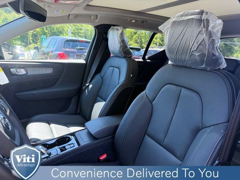 New 2026 Volvo XC40 B5 Plus w/ Protection Package Premier AWD/4WD image 13