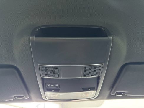 Used 2018 Volkswagen Beetle 2.0T S FWD image 32