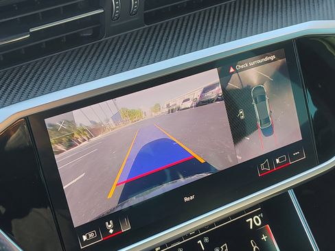 Used 2023 Audi S6 Premium Plus image 25