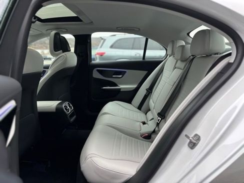 Used 2025 Mercedes-Benz C 300 Sedan image 22