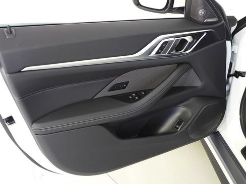 Used 2025 BMW i4 eDrive40 w/ Premium Package RWD image 11