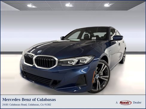 Used 2023 BMW 330e w/ Premium Package RWD image 1