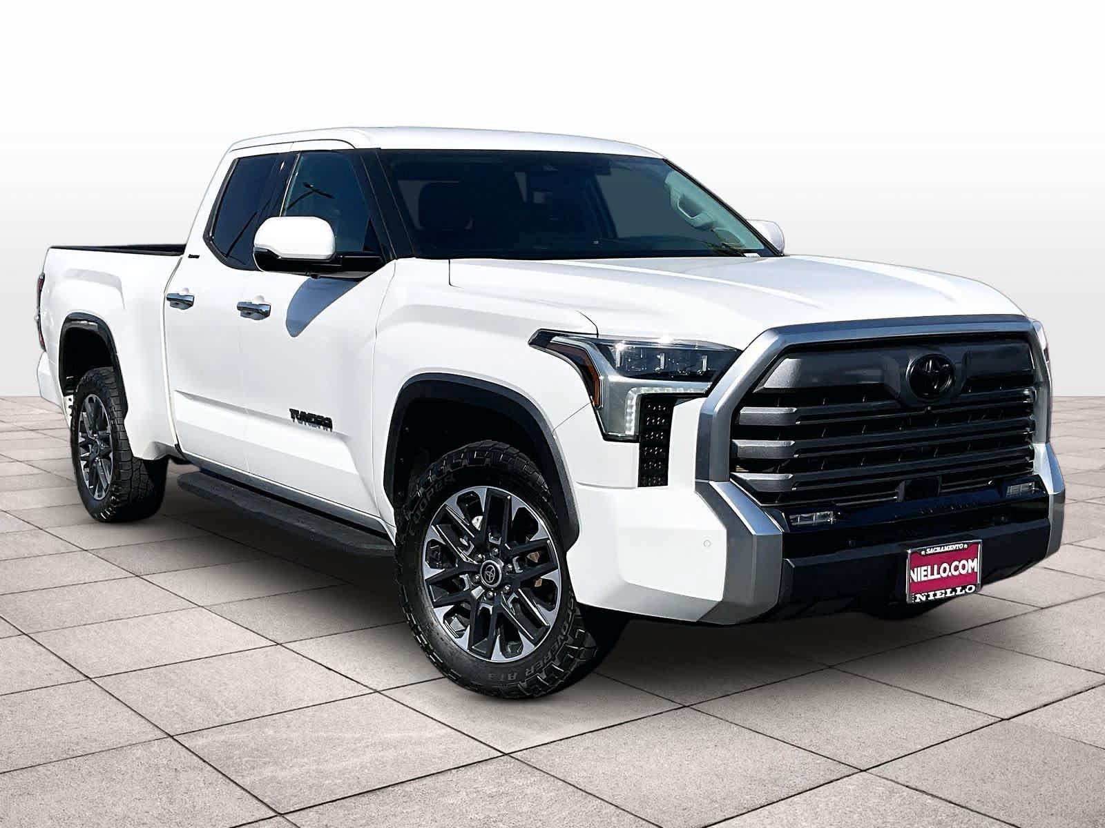 Used 2023 Toyota Tundra Limited AWD/4WD image 2