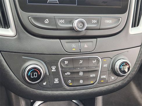 Used 2024 Chevrolet Malibu LT image 26
