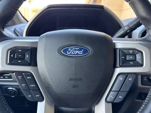 Used 2019 Ford F250 Lariat w/ Lariat Ultimate Package AWD/4WD image 23