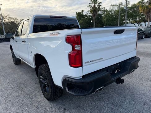 Used 2023 Chevrolet Silverado 1500 LT Trail Boss w/ Protection Package AWD/4WD image 4