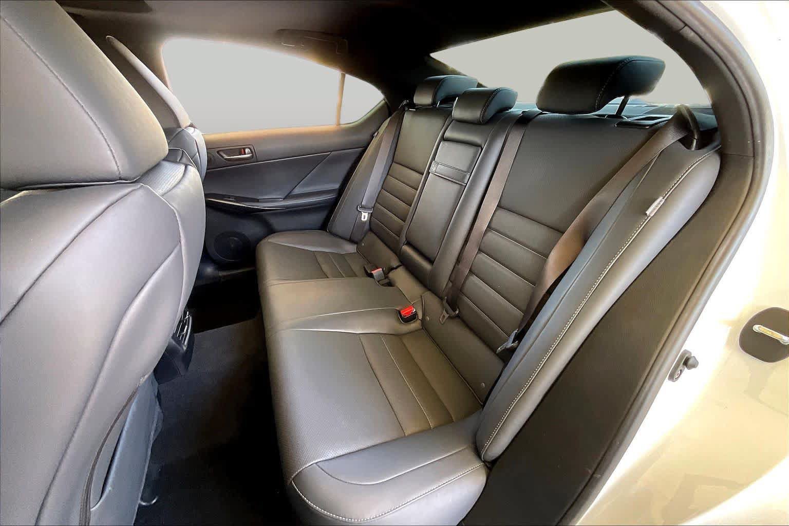 Used 2023 Lexus IS 350 F Sport RWD image 18