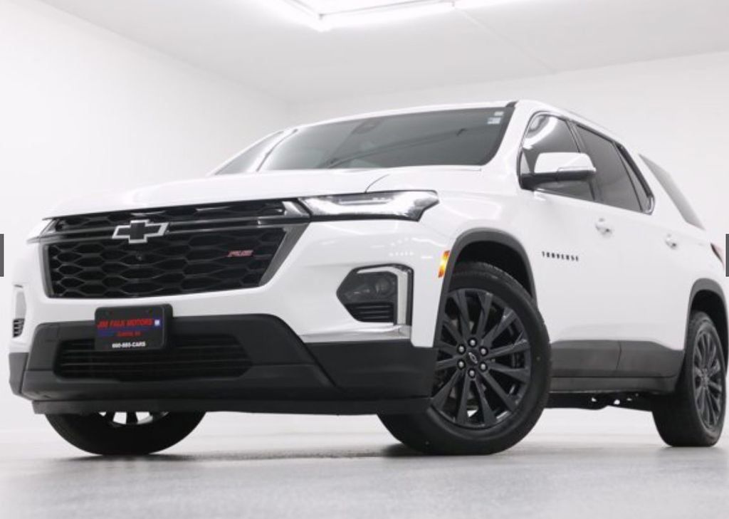 Used 2023 Chevrolet Traverse RS AWD/4WD image 1