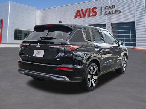 Used 2025 Mitsubishi Outlander SE AWD/4WD image 6