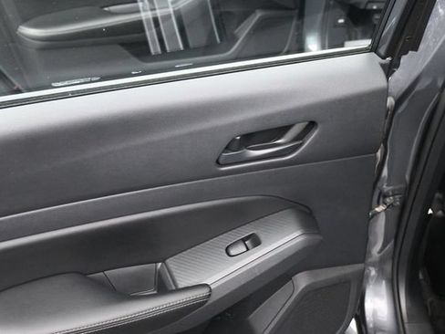 Used 2024 Nissan Altima 2.5 SV FWD image 22