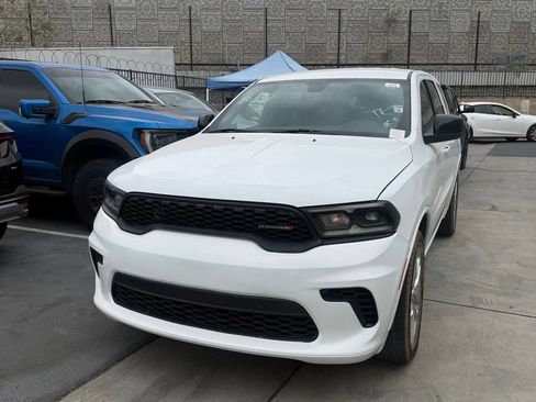 Used 2023 Dodge Durango GT AWD/4WD image 1
