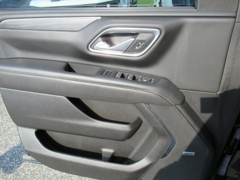 Used 2022 GMC Yukon SLT w/ SLT Luxury Package RWD image 21