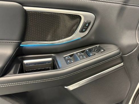 New 2025 Ford Expedition Platinum w/ Stealth Appearance Package image 15