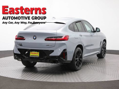 Used 2023 BMW X4 xDrive30i w/ M Sport Package AWD/4WD image 5