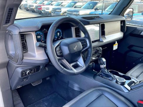 New 2025 Ford Bronco Outer Banks image 8