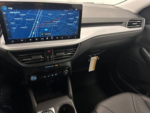 New 2025 Ford Escape SE w/ PHEV Premium Package image 24