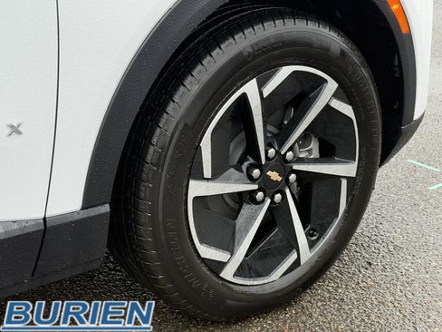 New 2026 Chevrolet Equinox EV LT image 35