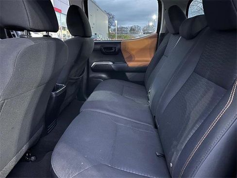 Certified 2017 Toyota Tacoma SR5 w/ Tow Package image 12