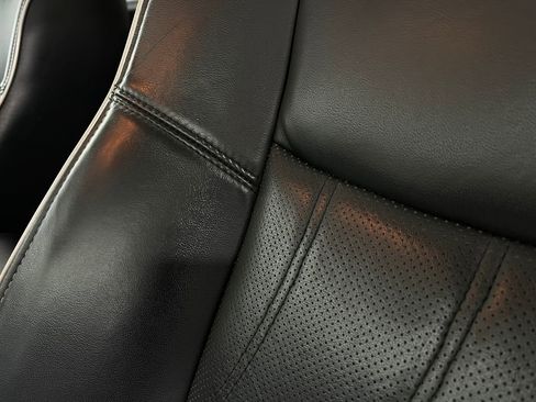 Used 2019 INFINITI QX60 Luxe w/ Essential Package image 19