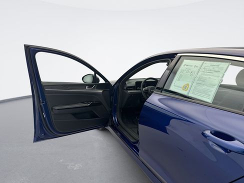 Used 2026 Kia K5 GT FWD image 9