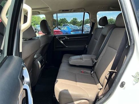 Used 2022 Lexus GX 460 Premium w/ Premium Package AWD/4WD image 20