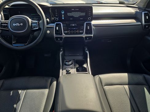 Certified 2023 Kia Sorento EX image 15