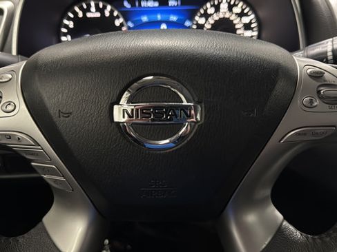 Used 2015 Nissan Murano SL w/ SL Technology Package AWD/4WD image 16