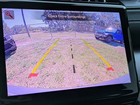 New 2025 Jeep Grand Cherokee Limited w/ Black Appearance Package image 19