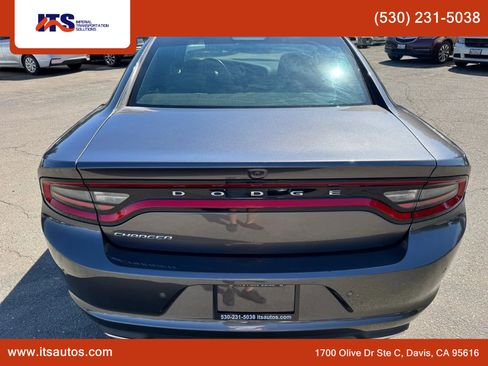 Used 2020 Dodge Charger SXT image 4
