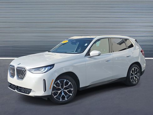 Used 2025 BMW X3 xDrive30i image 1