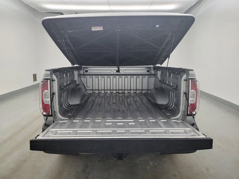 Used 2019 GMC Canyon 2WD Crew Cab w/ Convenience Package image 29