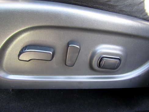 Used 2020 Nissan Murano SV image 12