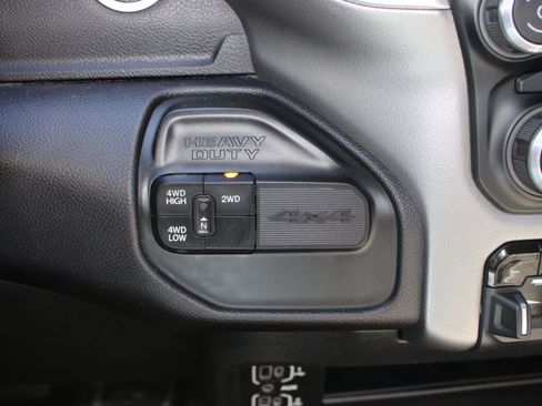 Used 2024 RAM 2500 Big Horn image 24