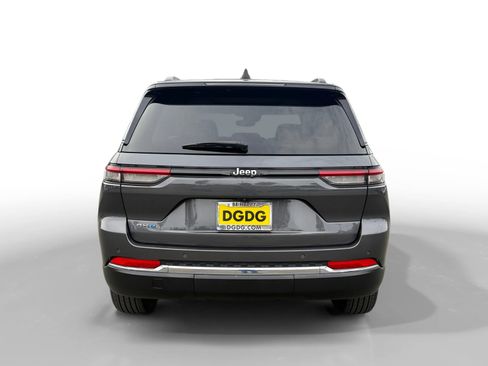 Used 2022 Jeep Grand Cherokee Limited 4xe image 4