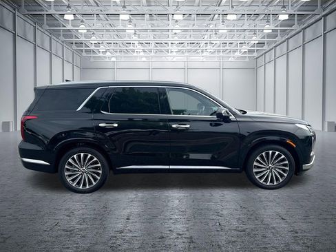 Used 2025 Hyundai Palisade Calligraphy image 8